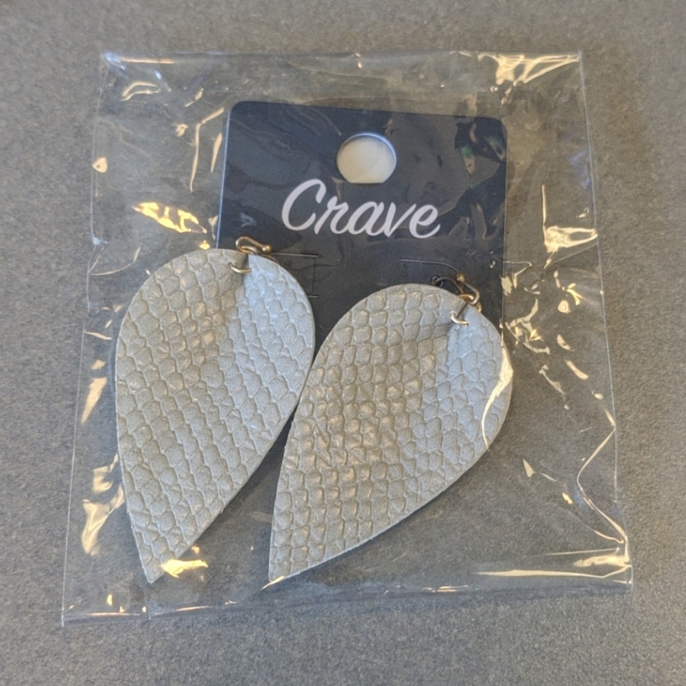 Grey drop earrings